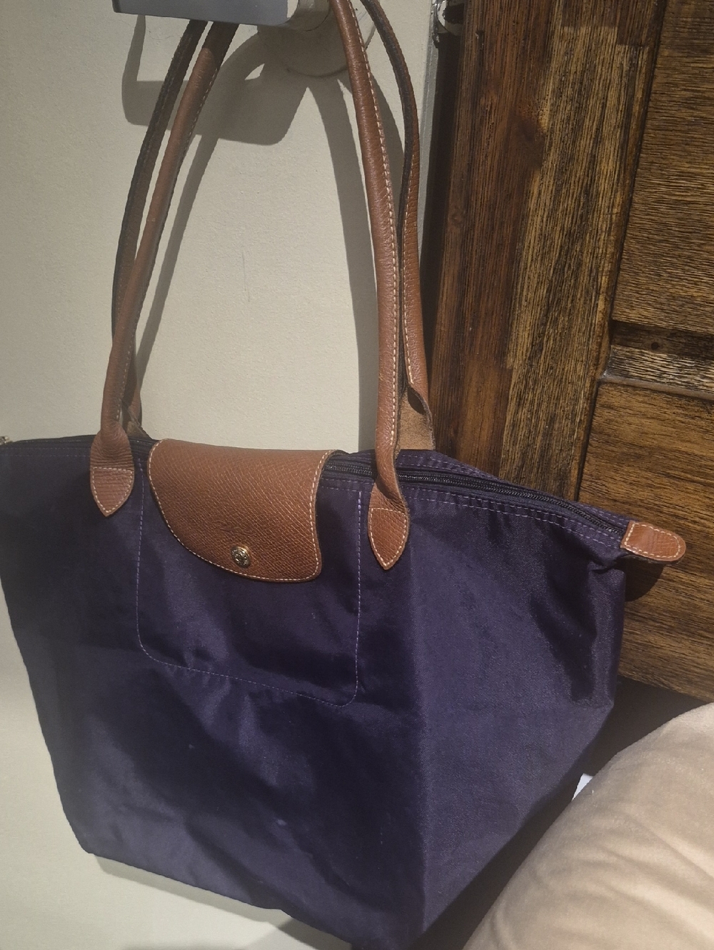 Longchamp  Large Mauve Tote Bag with Brown Trim - Good Condition